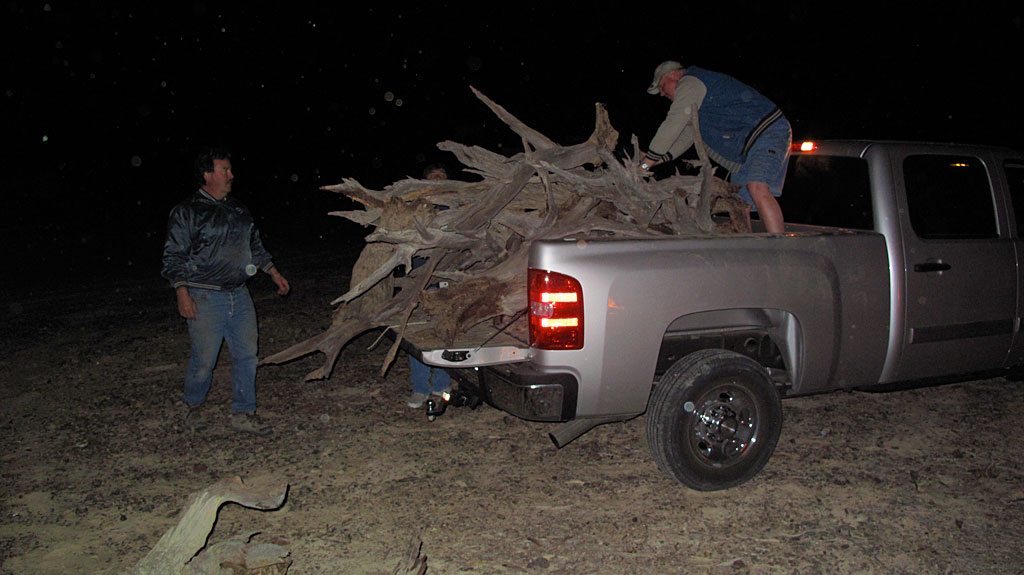 ... while Henri and Robert deliver a little more ironwood and mesquite firewood. ... while Henri and Robert deliver a little more ironwood and mesquite firewood.