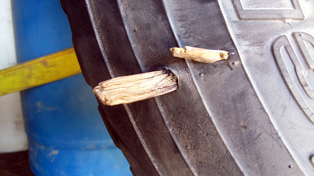 The BFG Baja TAs gathered some debris (and was still holding air). The larger stick is around 3x the thickness of a pencil. The BFG Baja TAs gathered some debris (and was still holding air). The larger stick is around 3x the thickness of a pencil.