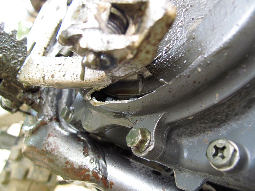 Rocks are a good way to quickly and efficiently drain engine oil. Rocks are a good way to quickly and efficiently drain engine oil.