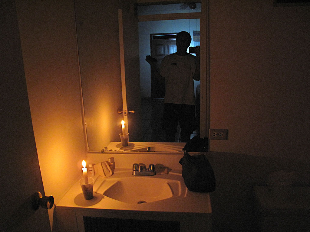 Electricity went out in San Felipe, along with extreme Southern California and parts of Arizona. Hotel people came around and put candles in everyone's rooms. Electricity went out in San Felipe, along with extreme Southern California and parts of Arizona. Hotel people came around and put candles in everyone's rooms.