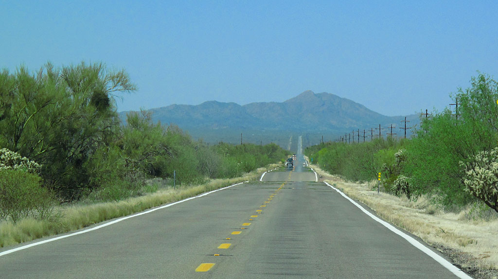 Globe Trekker extra photo: Highway 86 headed west toward Ajo. Globe Trekker extra photo: Highway 86 headed west toward Ajo.