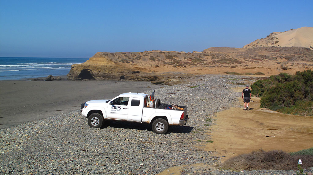While driving down Highway 1 to our COPS Racing support position, we took a break at a beach near El Rosario. While driving down Highway 1 to our COPS Racing support position, we took a break at a beach near El Rosario.