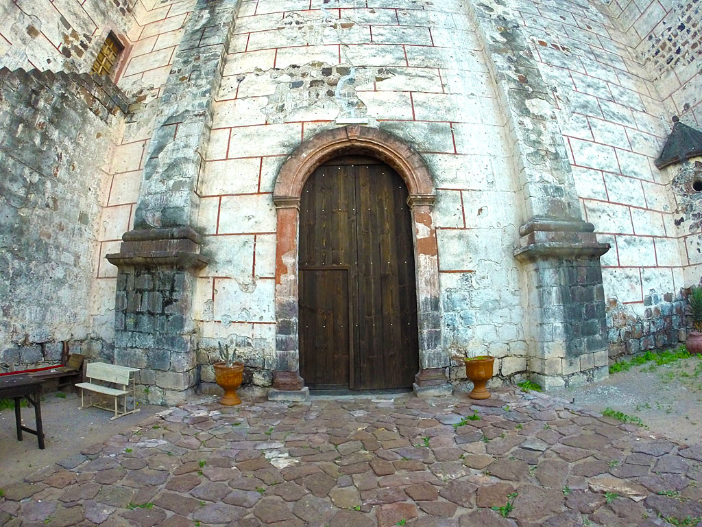 The north/side door of the mission.