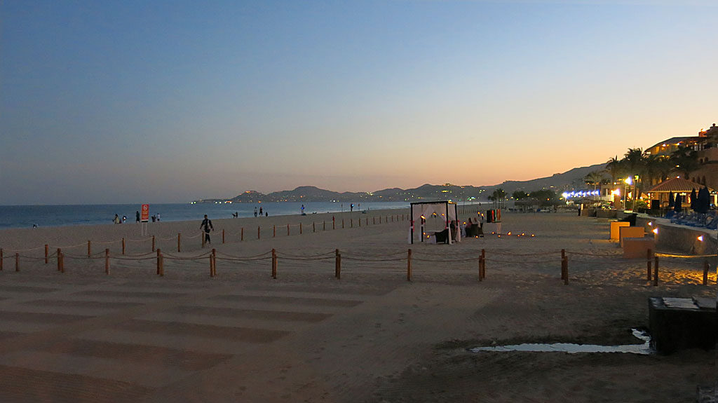 End-of-race dinner in San Jose del Cabo. Beginning the next day, we will drive to Carson, CA, 1200 miles to the north.