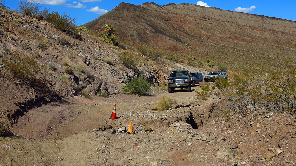 While bypassing Paiute Canyon on the old Ma Bell road, we encountered a few small washouts.