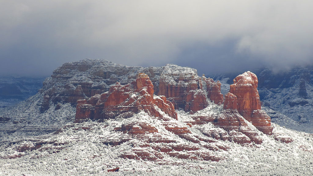 Capital Butte towers to the north of Sedona.